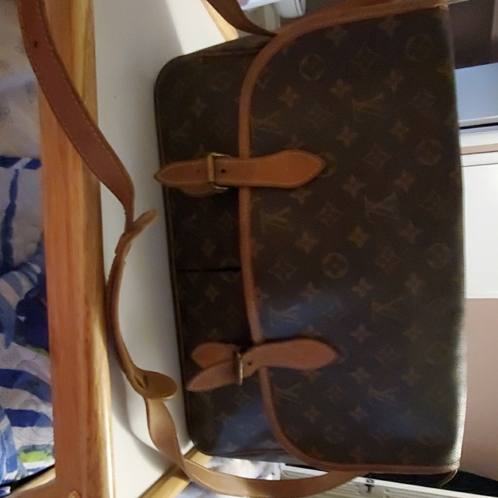 Louis Vuitton vintage messenger bag